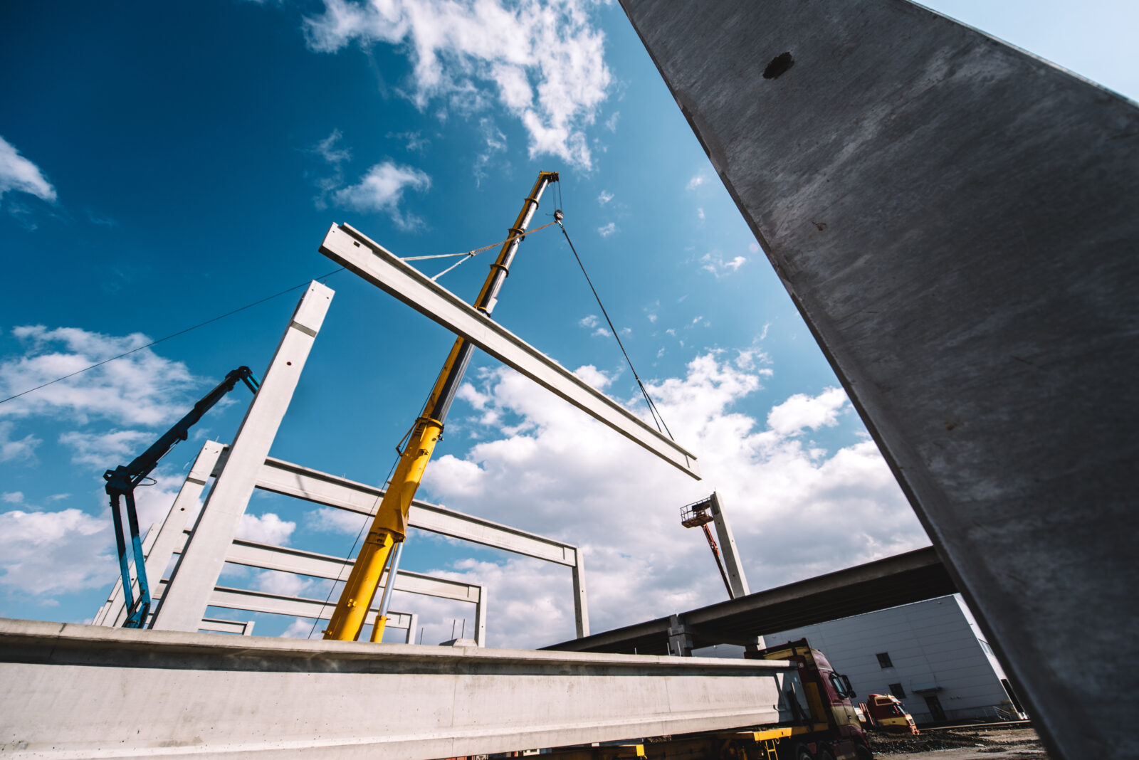 pre fab building being lifted