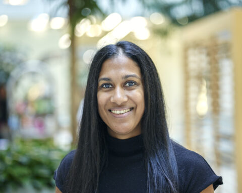 Picture of Sarah Logeswaran