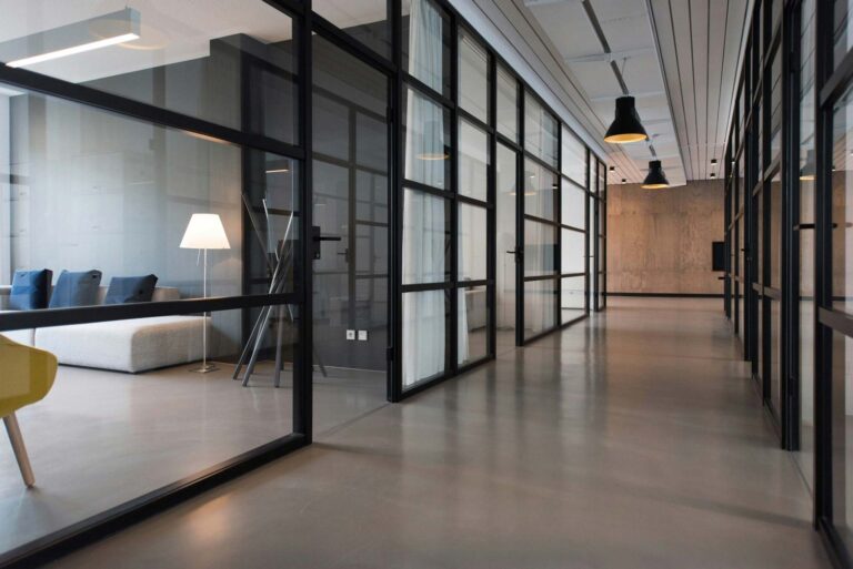 Corporate occupiers receiving expert legal advice on lease agreements and strategic office relocations.