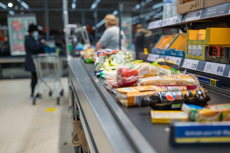 Legal advice for the UK's food and drink industry, focusing on food safety compliance, agricultural law, and supply chain regulation.