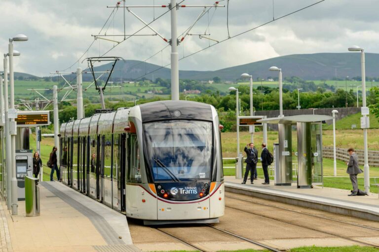 Commuters-waiting-for-tramcar-service--at-Edinburgh-Park-to-the-west-of-the-city