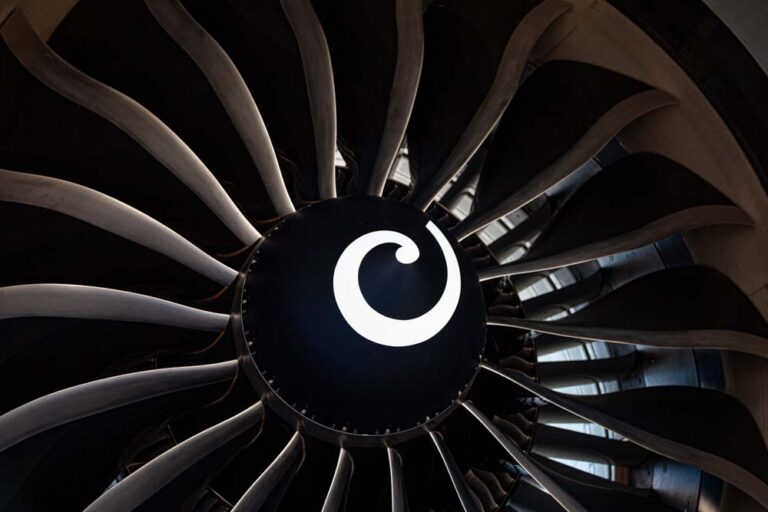 Jet engine turbine blades